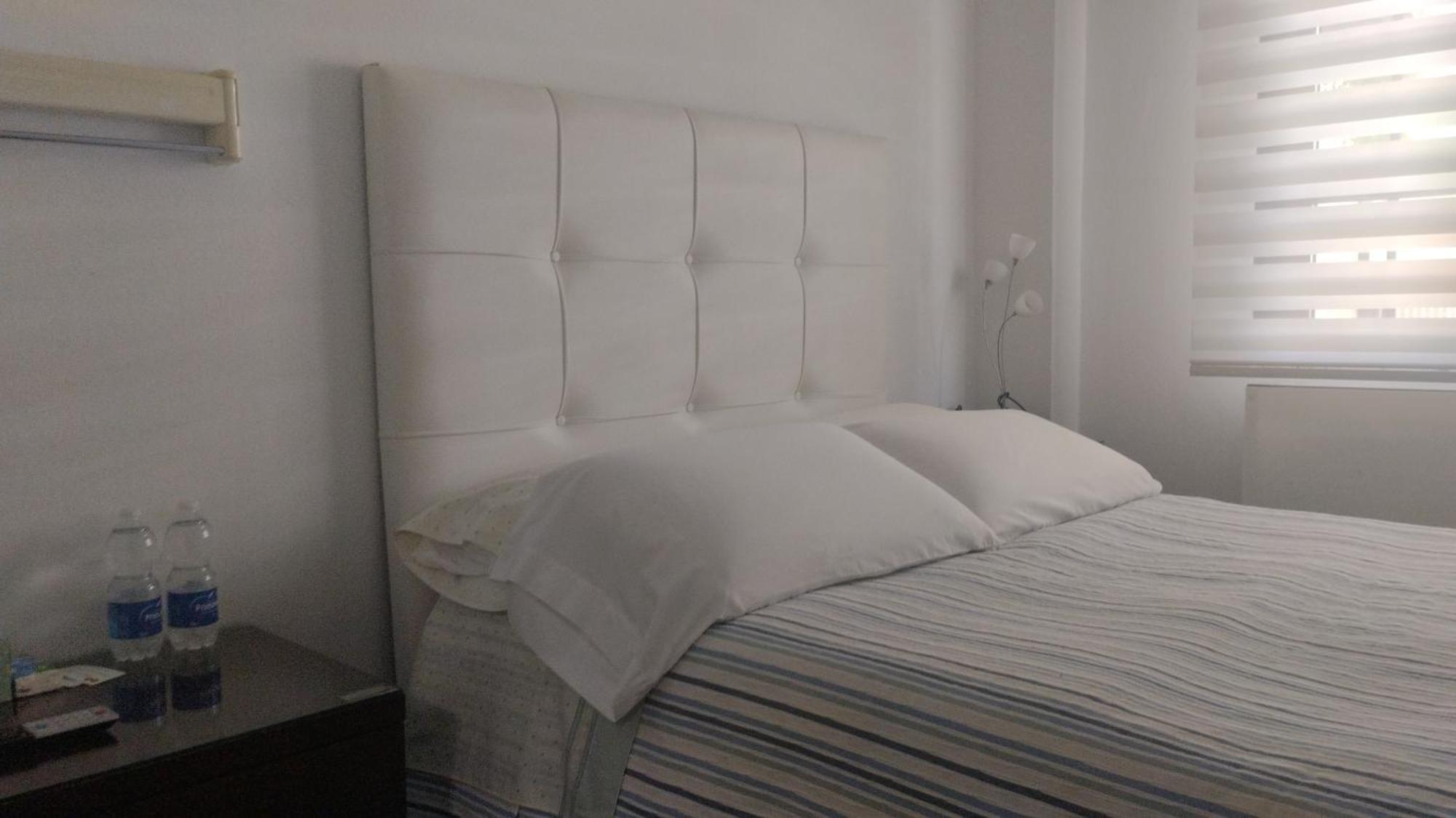Habitaciones Individuales En Apartamento 마드리드 외부 사진