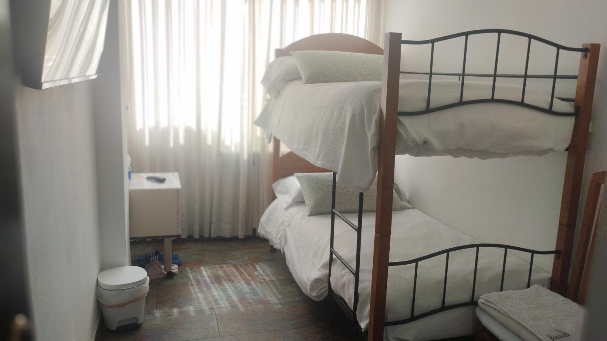 Habitaciones Individuales En Apartamento 마드리드 외부 사진